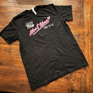 Nikki Glaser Alive & Unwell Tour 24-25 Funny Stand-Up Comedian Graphic T-Shirt L